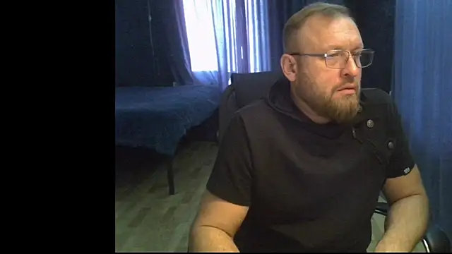 Snapshot of Grandor_M chatting on 16, 12, 2025 Grandor M online show from 16, 12, 2025