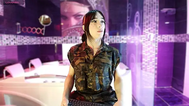 Small Hot19 online show from 3, 12, 2025