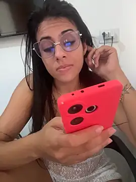 jheicylli online show from 13, 4, 2026