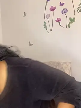 Nahomy gree online show from 17, 11, 2025