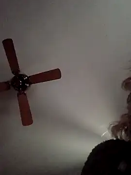 KITTYBOOBOOFUXX online show from 12, 10, 2025