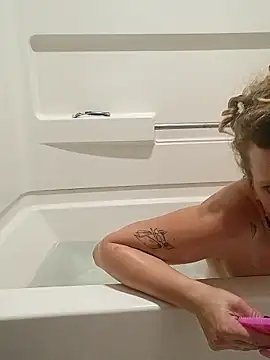 KITTYBOOBOOFUXX online show from 28, 10, 2025