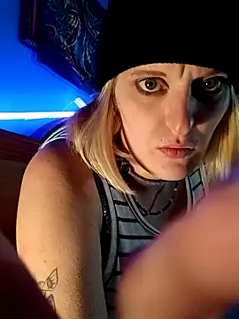 KITTYBOOBOOFUXX online show from 3, 11, 2025