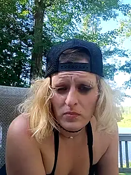 Snapshot of KITTYBOOBOOFUXX chatting on 13, 7, 2026 KITTYBOOBOOFUXX online show from 13, 7, 2026