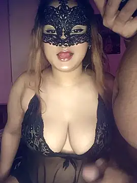 Snapshot of Young_couple6969 chatting on 7, 10, 2025 Young couple6969 online show from 7, 10, 2025