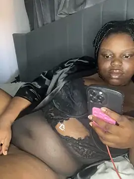 Snapshot of bigtittyT chatting on 6, 3, 2025 bigtittyT online show from 6, 3, 2025