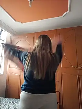 Snapshot of Luna-nevada chatting on 11, 9, 2025 Luna-nevada online show from 11, 9, 2025