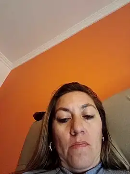 Luna-nevada online show from 12, 10, 2025