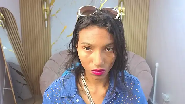 Snapshot of _wendy_b chatting on 25, 10, 2025  wendy b online show from 25, 10, 2025