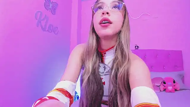 Snapshot of KloeJonnes_ chatting on 21, 7, 2026 KloeJonnes online show from 21, 7, 2026