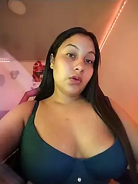 Snapshot of esmeralda_jadees chatting on 15, 6, 2026 esmeralda jadees online show from 15, 6, 2026