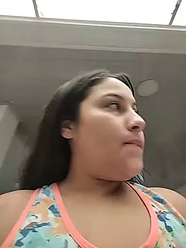 Snapshot of esmeralda_jadees chatting on 20, 6, 2026 esmeralda jadees online show from 20, 6, 2026