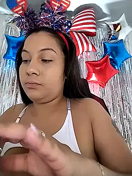 Snapshot of esmeralda_jadees chatting on 4, 7, 2026 esmeralda jadees online show from 4, 7, 2026