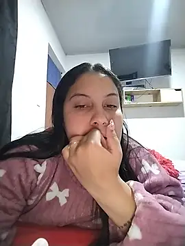 Snapshot of esmeralda_jadees chatting on 14, 7, 2026 esmeralda jadees online show from 14, 7, 2026