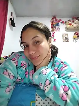 Snapshot of esmeralda_jadees chatting on 17, 7, 2026 esmeralda jadees online show from 17, 7, 2026