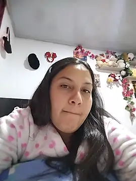 Snapshot of esmeralda_jadees chatting on 18, 7, 2026 esmeralda jadees online show from 18, 7, 2026