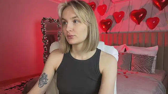  Vikky Moon  online show from 11, 2, 2026