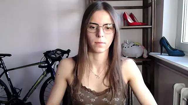 love megi online show from 15, 12, 2025