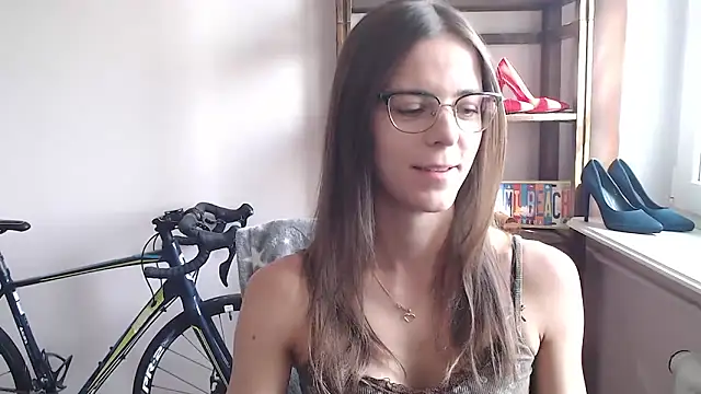 love megi online show from 16, 4, 2026