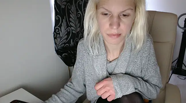 ElssaRush online show from 9, 3, 2025