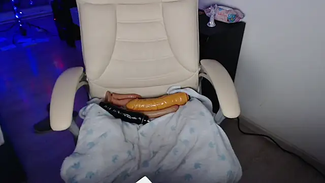 ElssaRush online show from 17, 12, 2025