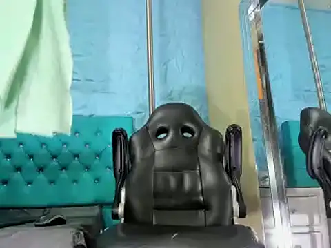 Snapshot of NohaCollens chatting on 11, 3, 2025 NohaCollens online show from 11, 3, 2025