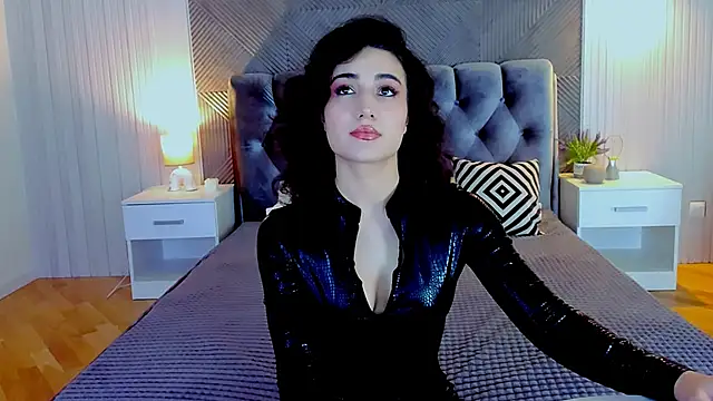 Maya Rogerss online show from 5, 12, 2025