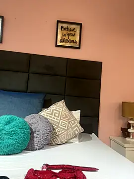 SophiaQueens online show from 2, 10, 2025