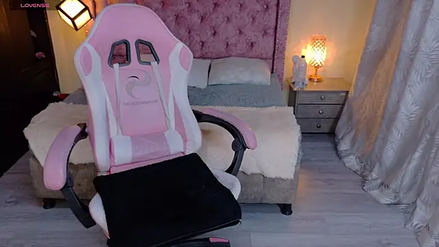 Snapshot of sweet__thang chatting on 3, 10, 2025 sweet thang online show from 3, 10, 2025