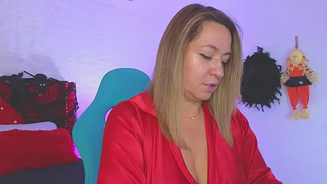 weet Evans    online show from 1, 11, 2025