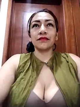 Snapshot of Carlasm- chatting on 8, 10, 2025 Carlasm- online show from 8, 10, 2025