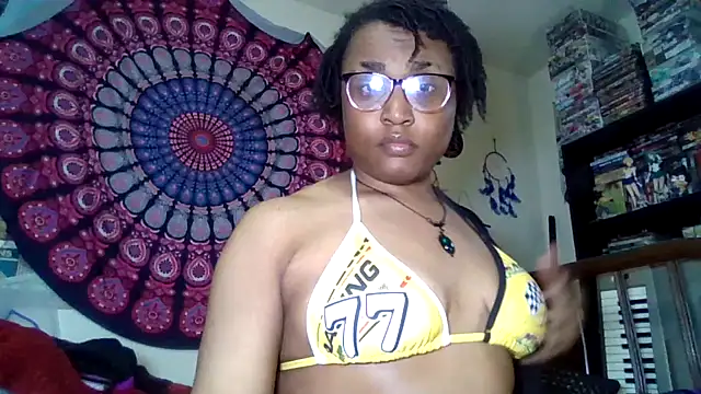 Snapshot of GardeniaFields chatting on 21, 5, 2026 GardeniaFields online show from 21, 5, 2026