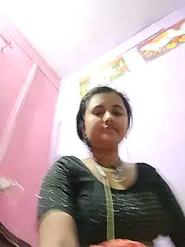 Poonam25 online show from 10, 3, 2025