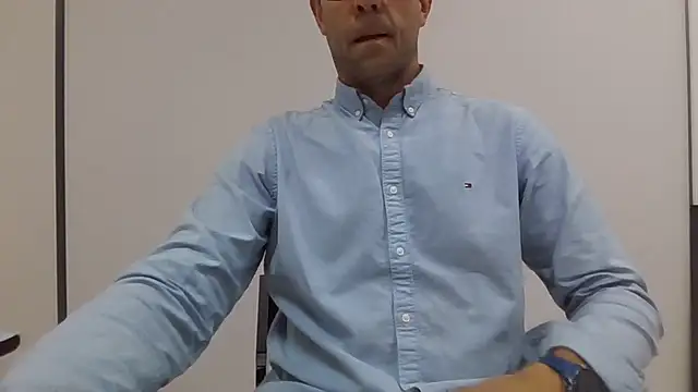 Snapshot of Simon_76 chatting on 14, 10, 2025 Simon 76 online show from 14, 10, 2025