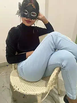 Hotswetie online show from 10, 3, 2025