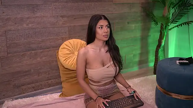 Snapshot of TanyaVonDe chatting on 25, 9, 2025 TanyaVonDe online show from 25, 9, 2025