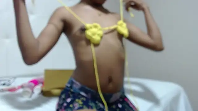 Snapshot of willow_smitt chatting on 25, 9, 2025 willow smitt online show from 25, 9, 2025