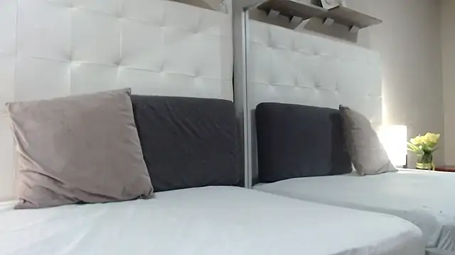 Snapshot of willow_smitt chatting on 10, 10, 2025 willow smitt online show from 10, 10, 2025