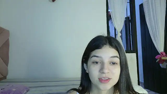 Snapshot of eva_sin18 chatting on 9, 6, 2026 eva sin18 online show from 9, 6, 2026
