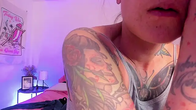 Snapshot of Alessamoth chatting on 15, 9, 2025 Alessamoth online show from 15, 9, 2025