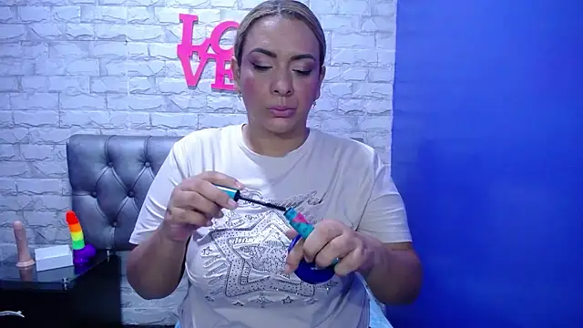Snapshot of Milf-Prettyboobs chatting on 6, 6, 2026 Milf-Prettyboobs online show from 6, 6, 2026