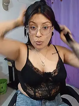 Snapshot of DaniPoison chatting on 12, 6, 2026 DaniPoison online show from 12, 6, 2026