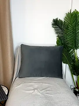 Snapshot of Eire_Spencer chatting on 4, 12, 2025 Eire Spencer online show from 4, 12, 2025