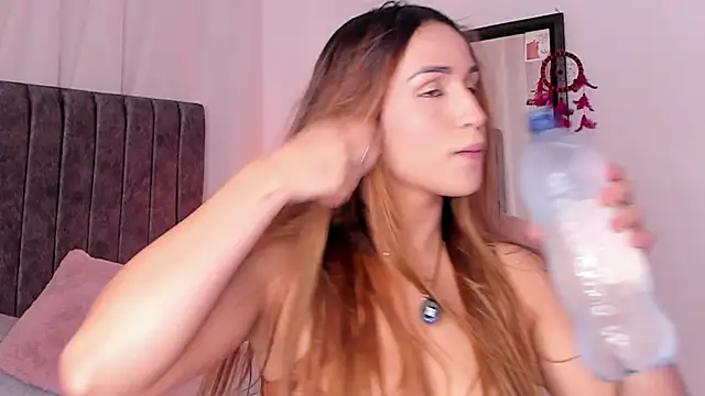 Tefy-Rose online show from 19, 11, 2025