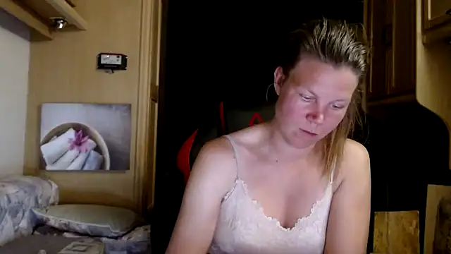 CallMeMaria online show from 2, 1, 2025