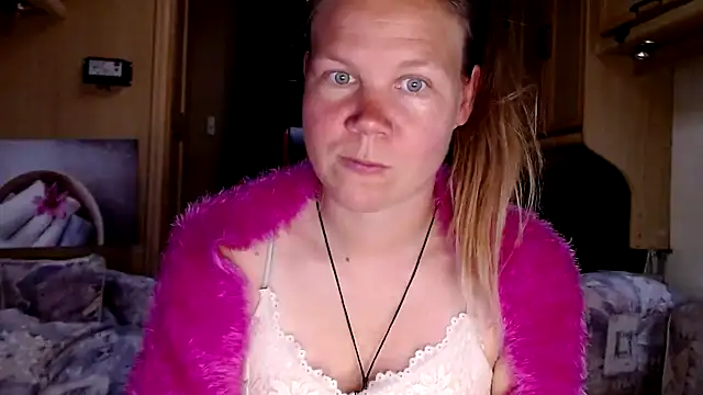 CallMeMaria online show from 20, 1, 2025