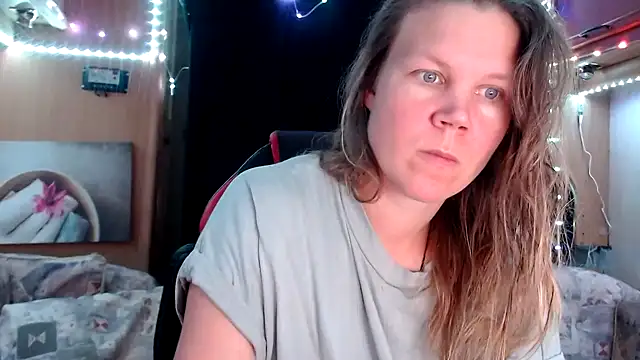 CallMeMaria online show from 28, 1, 2025