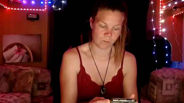 CallMeMaria online show from 31, 1, 2025