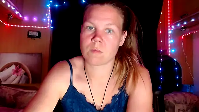 CallMeMaria online show from 1, 2, 2025