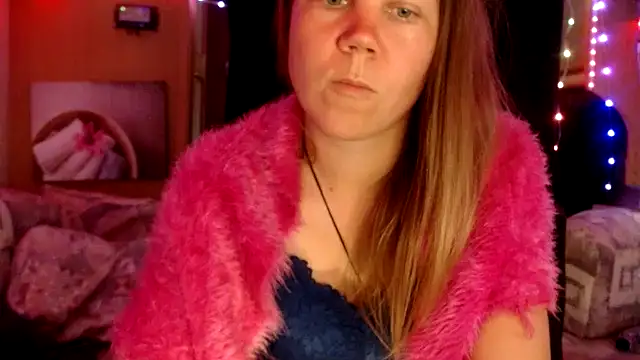 CallMeMaria online show from 3, 2, 2025